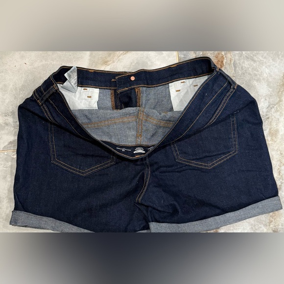 Old Navy Blue Jean Shorts with Frayed Hem - Picture 6 of 6